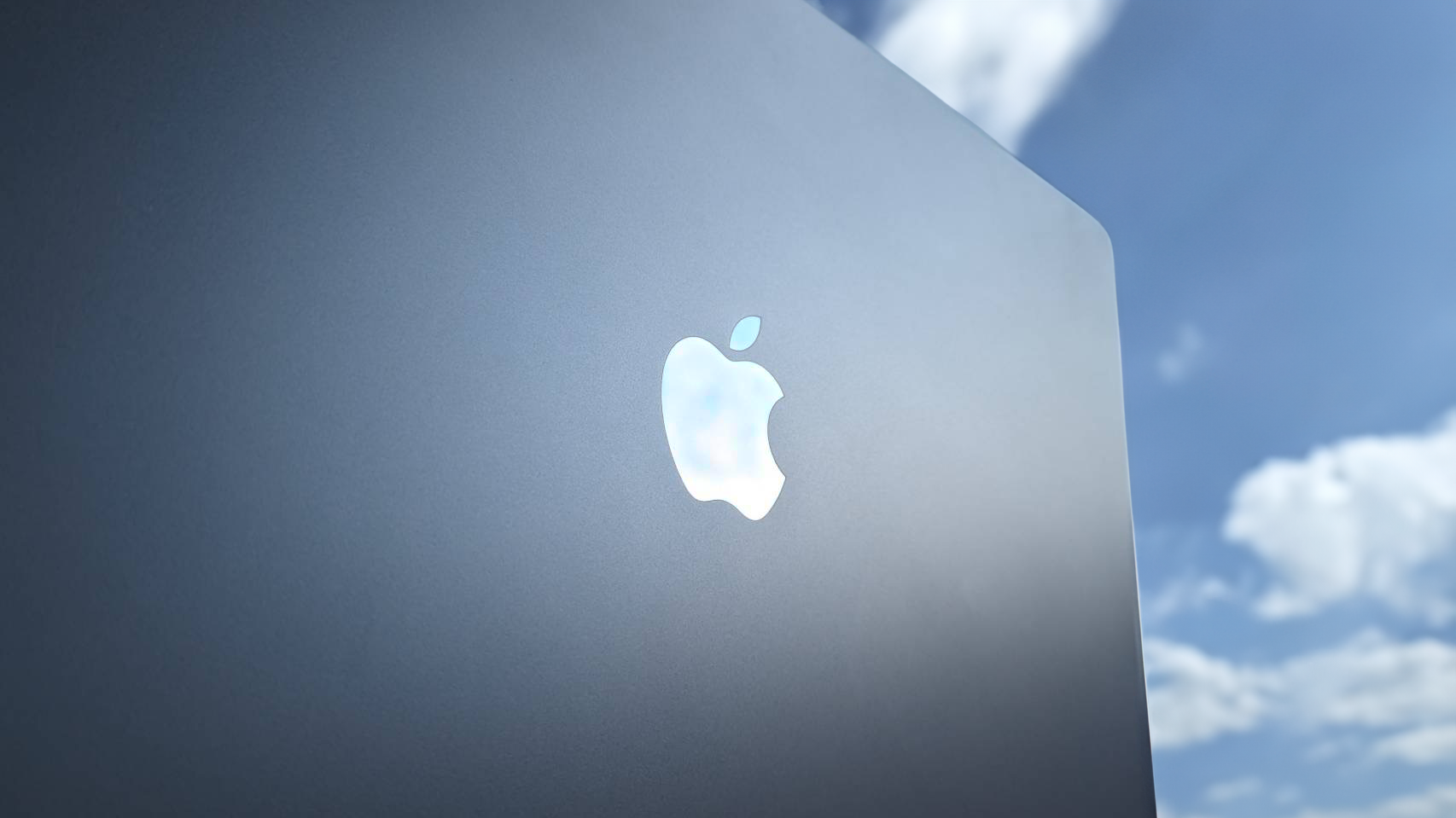 MacBook Air M2 15インチモデル：大は小を兼ねるのか？１ヶ月使った感想