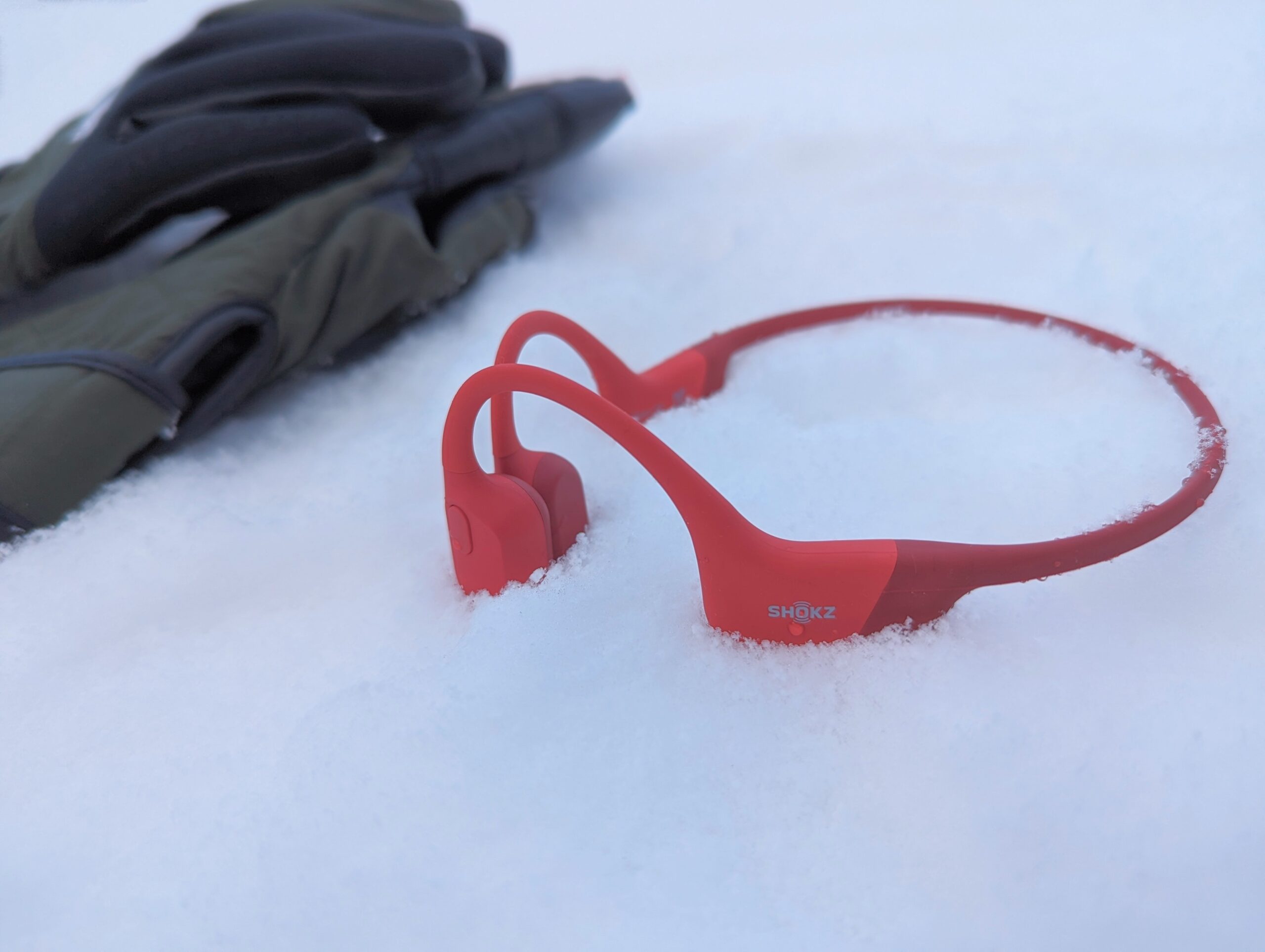 Shokz OPENRUN スノボのために骨伝導イヤホン買ってみた