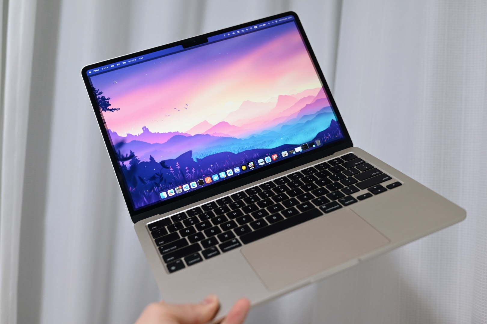 【2024年版】MacBookとAndroidの連携は不便？AirDrop・テザリングの代替案を実機レビュー