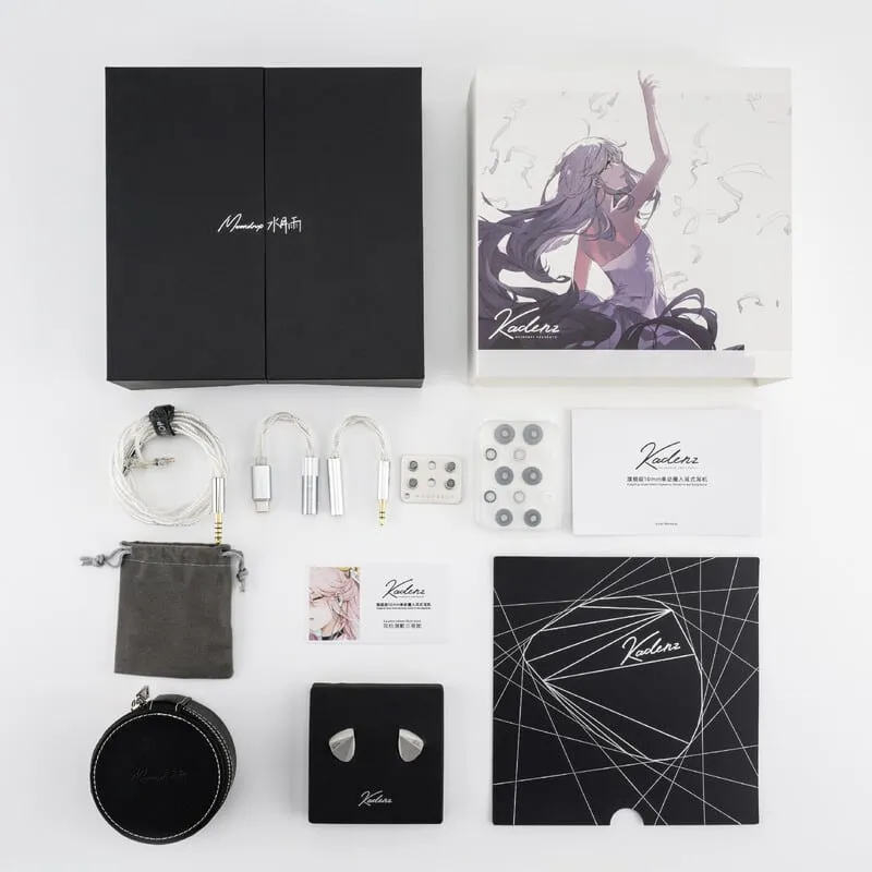 Kadenzの豪華な付属品一式